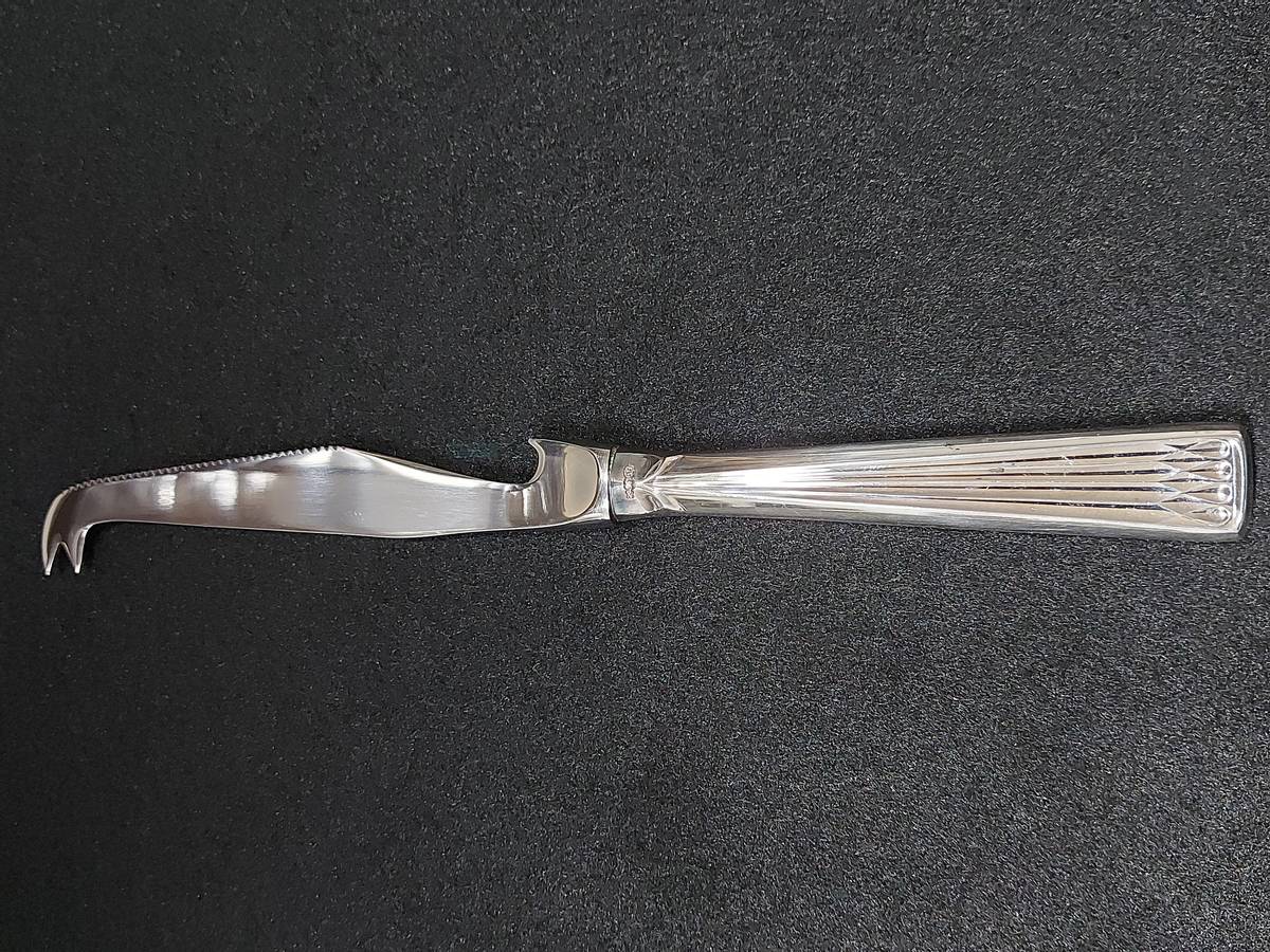 Arvesølv ostekniv med flaskeåpner